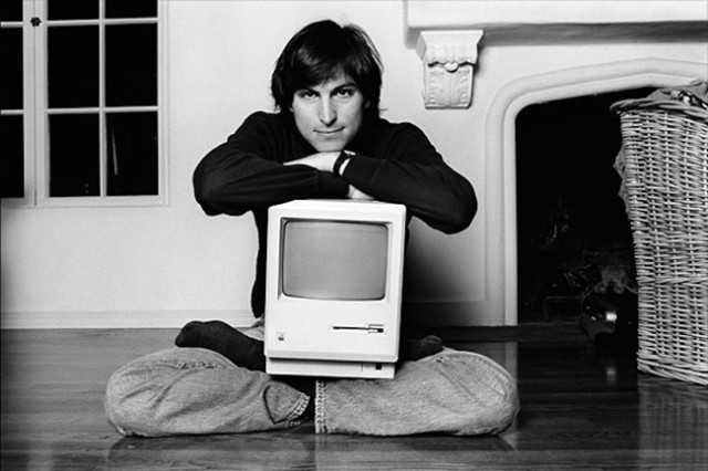 EBDLN-stevejobs-Macintosh