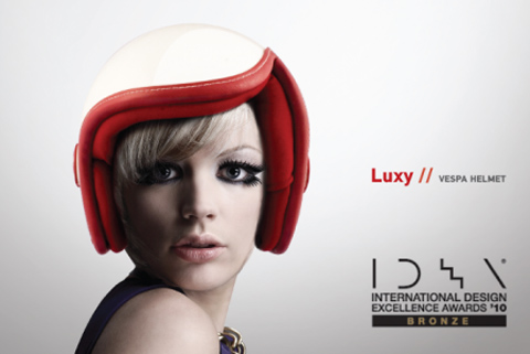 Luxy Vespa Helmet BLOG_LUXY-VESPA-01